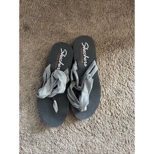 SKECHERS Yoga Foam Sandals Flip Flops Womens 10 Gray Fabric Soft Thongs Yoga Mat